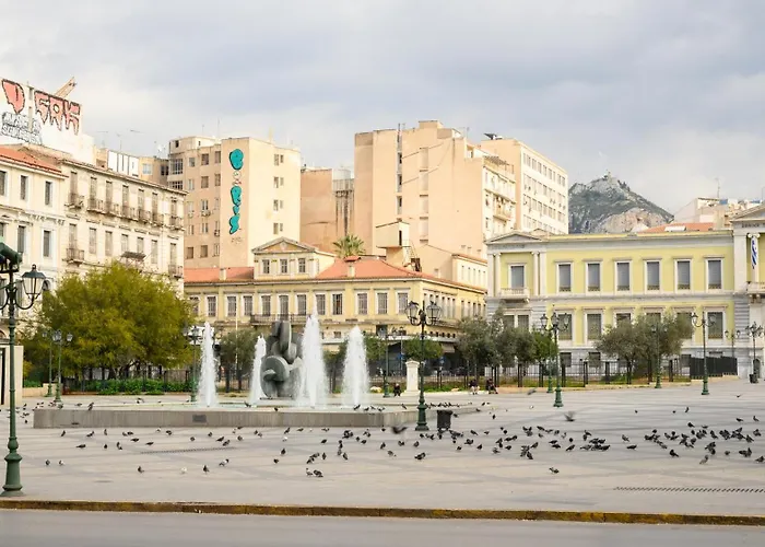 Central Luxurious Suites- Walk To Acropolis - By Good Life Suites