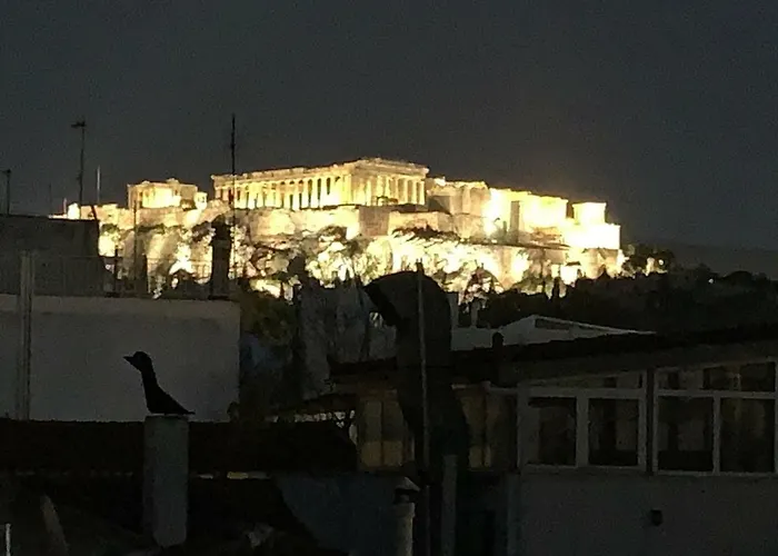 Thiseio Big Apartment